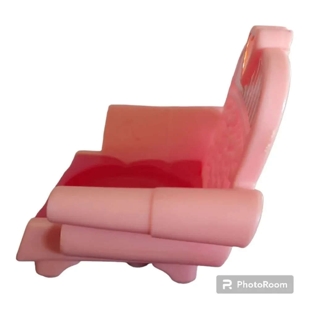 Hasbro McDonalds Happy Meal Toy 2007 Pink Plastic Arm Chair
